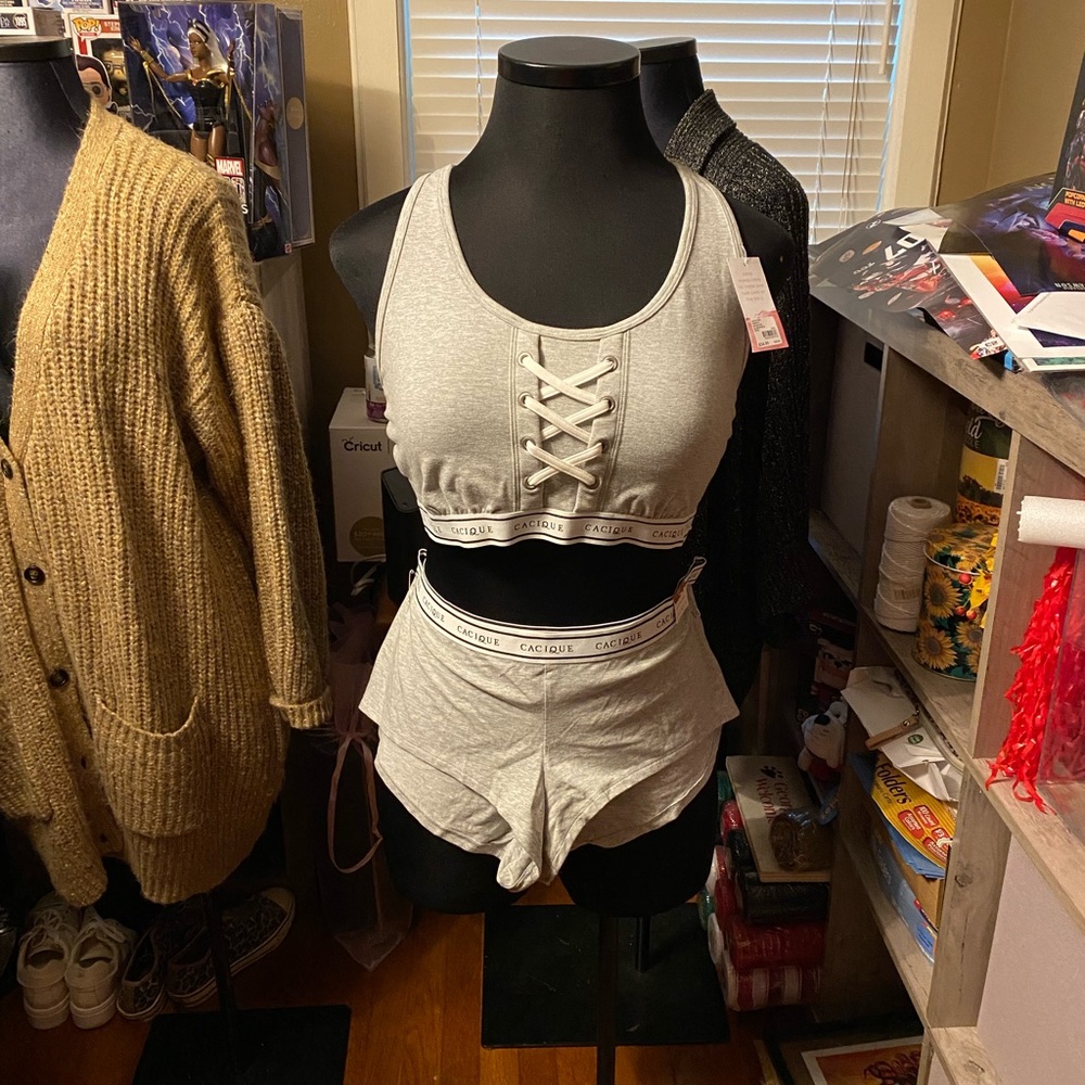 Bra and boy short set.